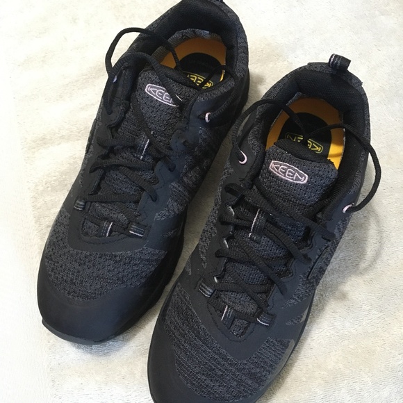 Keen Shoes - Keen Women’s size 7.5  Black Terradora II Low Top Dry KonnectFit Hiking Sneakers